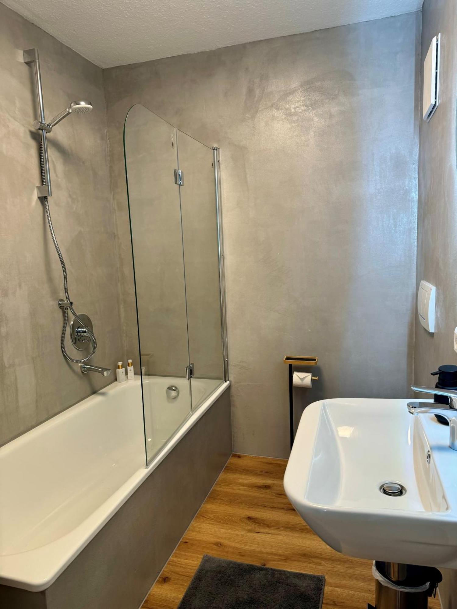 Traumhafte Wohnung Am Stadtbrunnen Der Altstadt Pfullendorf Esterno foto