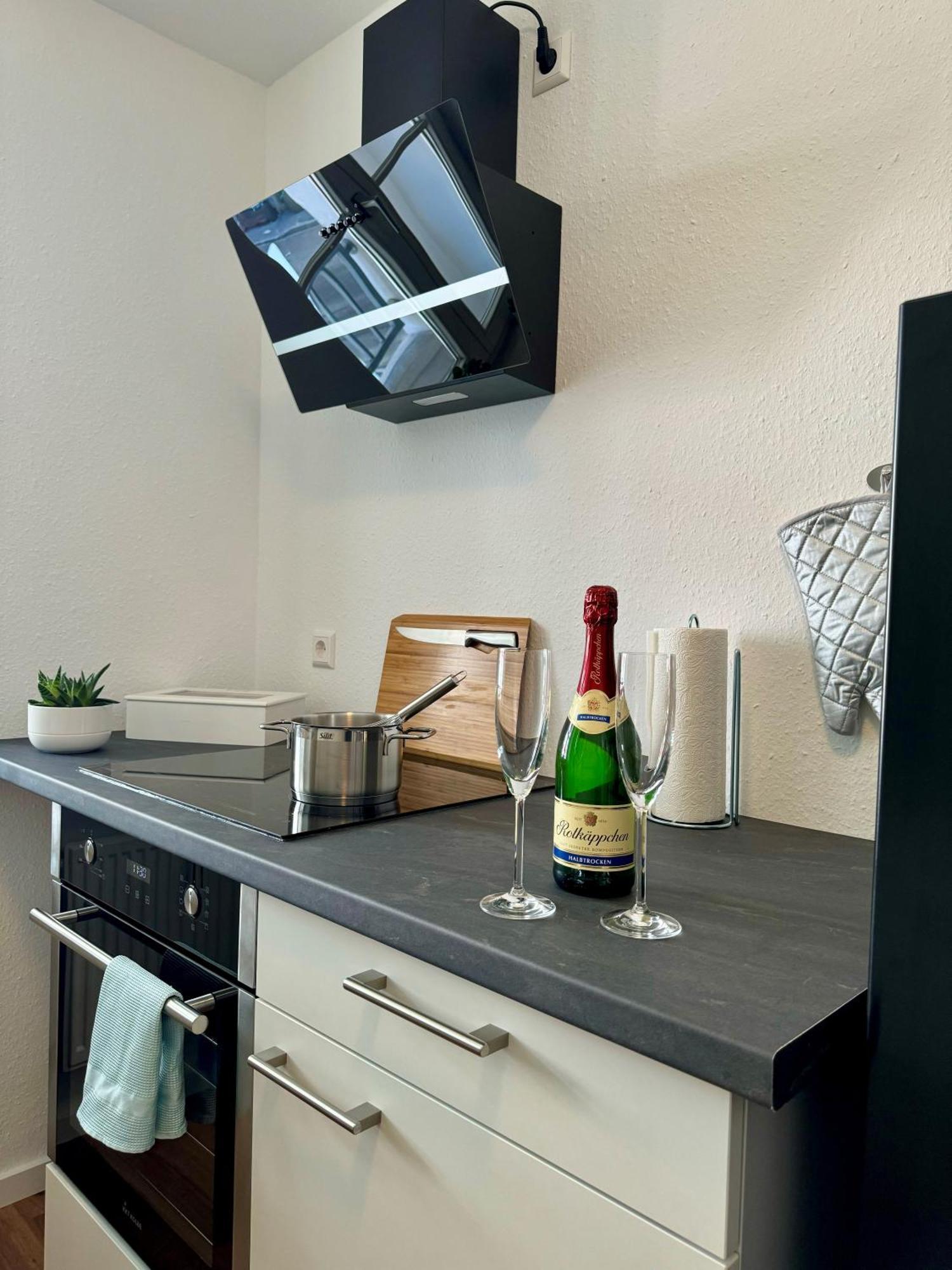 Traumhafte Wohnung Am Stadtbrunnen Der Altstadt Pfullendorf Esterno foto